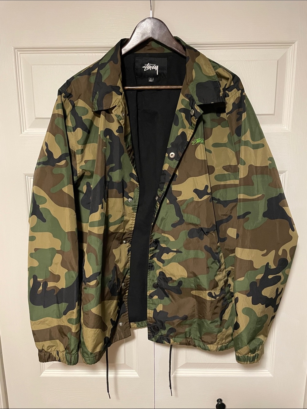 Stussy Camouflage Coach Jacket in Green/Brown